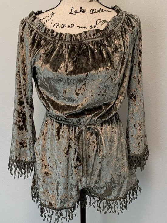 Dresses & Skirts - Crushed Velvet Long Sleeve